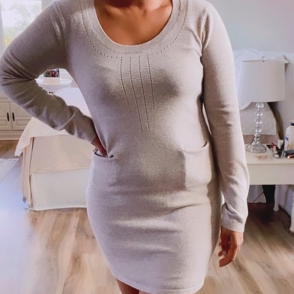 LOLE SWEATER DRESS - Picture 4 of 7